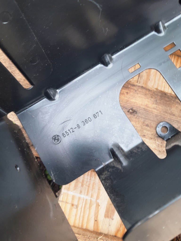 Suport de montare pentru schimbătorul de CD-uri BMW E36 Product image