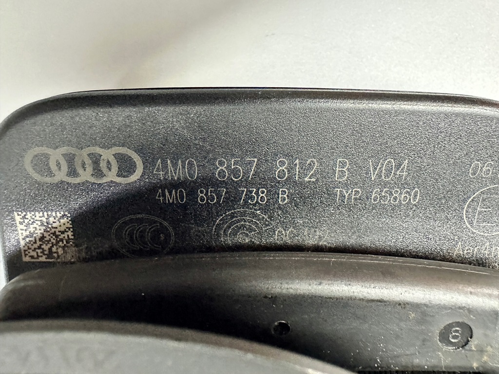 AUDI Q7 SQ7 II 4M CENTURA DE SIGURANȚĂ DREAPTA SPATE RANDUL 3 4M0857812B Product image