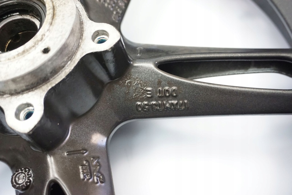 TRIUMPH SPRINT ST 1050 05-10 JANTE FATA Product image