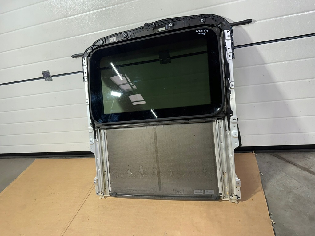 Trapă, trapă glisantă, fereastră Mercedes Clasa E W213 KM Kombi Product image