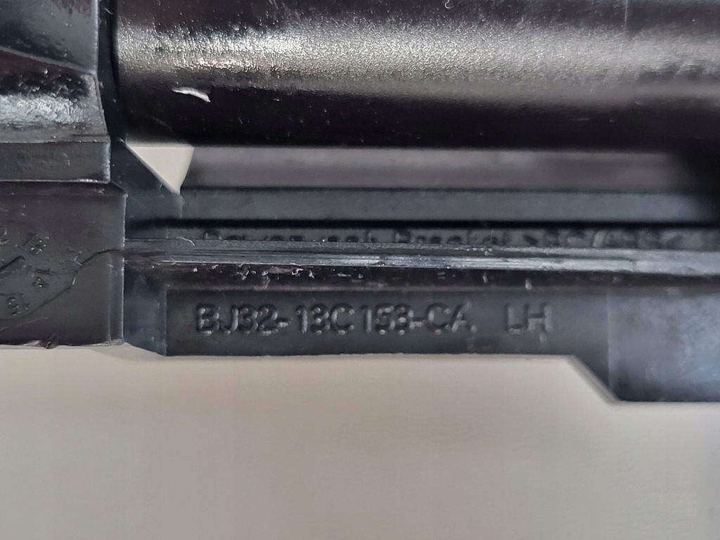 Spalator far LAND ROVER EVOQUE stanga BJ32-13C153-CA Product image