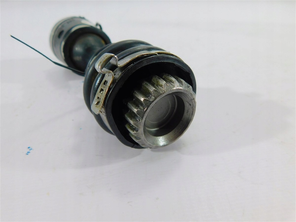 ARBORE DE TRANSMISIE FAȚĂ CAN-AM OUTLANDER MAX XMR RENEGADE G2 705400913 Product image