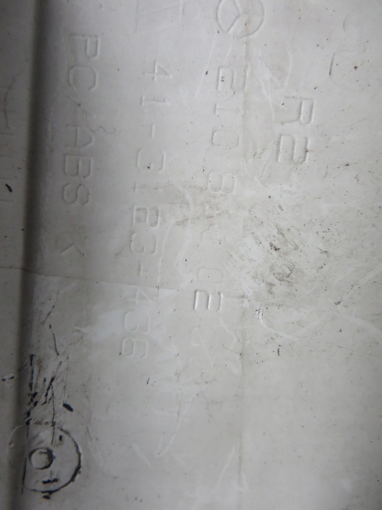CARCASA OGLINZĂ FATA DREAPTA W202 LAK. 143 (X) Product image