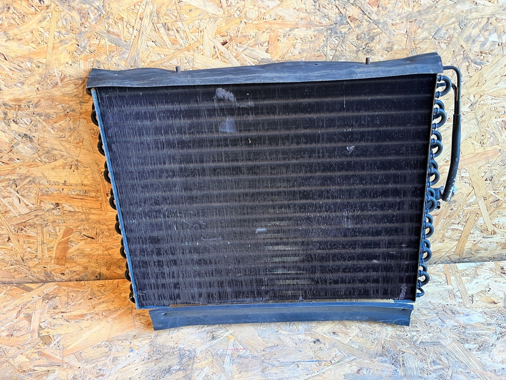 RĂCITOR AER CONDIȚIONAT MERCEDES W124 3.0D Product image