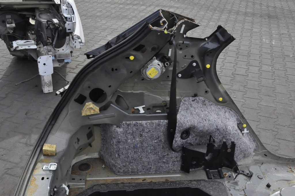 FORD PUMA II MK2 CUREA SPATE ÎNTREGĂ SPATE CU BAIE CUREA STÂNGA DREAPTA Product image