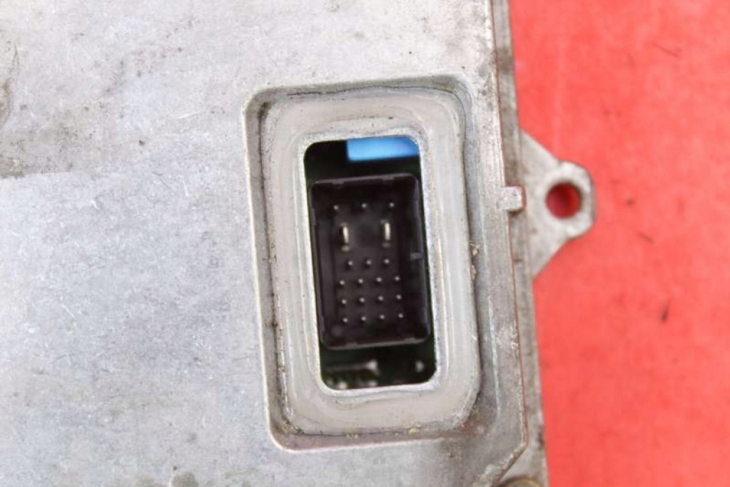 CONVERTOR XENON STÂNGA 1307329074 MAZDA 6 1 I GG 02-05 Product image