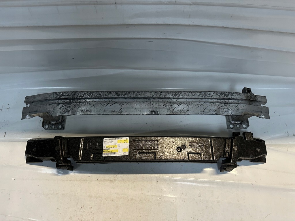 Bara de protecție Audi TT 8J0807109 Product image