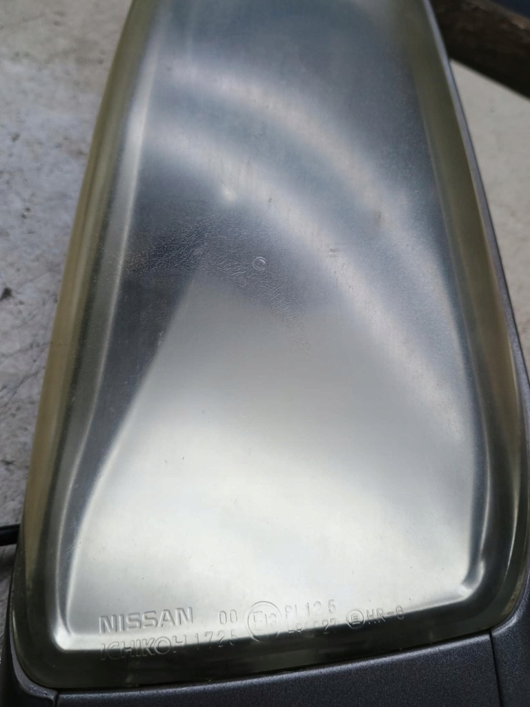 LAMPĂ DE PLAFOR HALOGEN STÂNGA NISSAN X-TRAIL T30 Product image