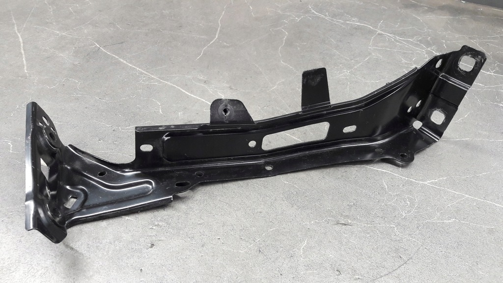 8W0821136C Audi A4 B9 8W Handle Support Bloter Fixarea dreaptă în față Product image