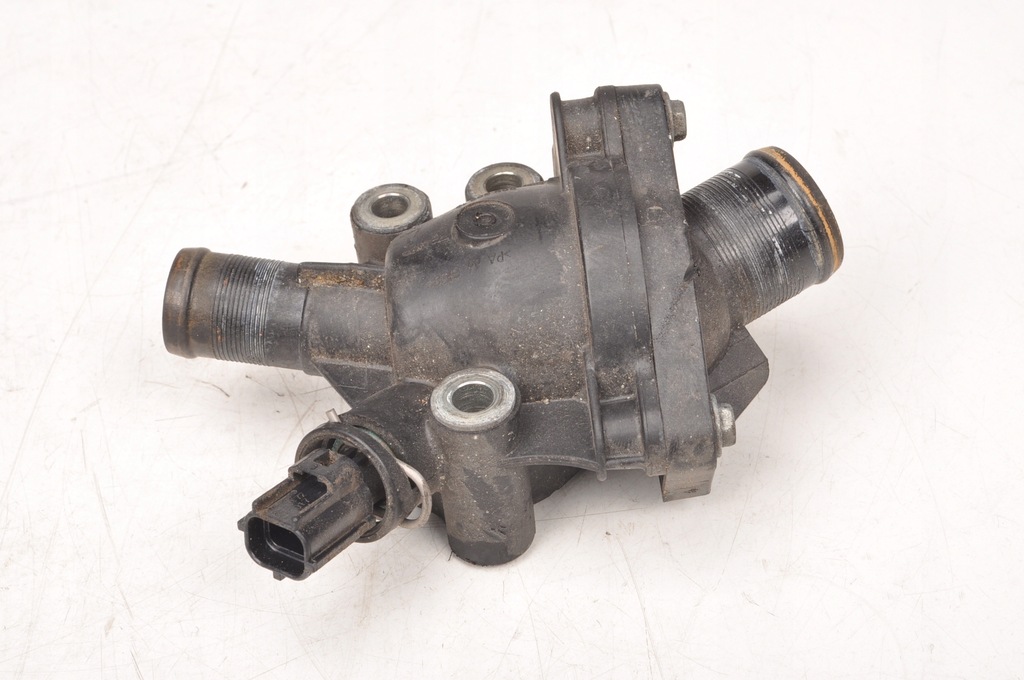 FOCUS MK2 S40 V50 2.5T CARCASA TERMOSTAT 30650810 Product image