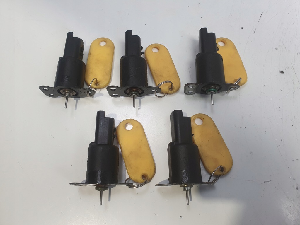 Citroen Xsara Picasso 2.0 HDI SUPPA PRESIUNE CARBURANT 0928400366 Product image
