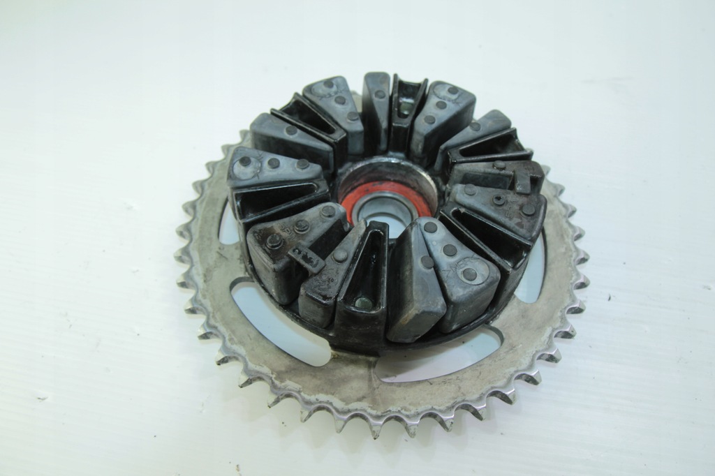 YAMAHA R1 RN09 02-03 PINION, TRACTIONARE Product image