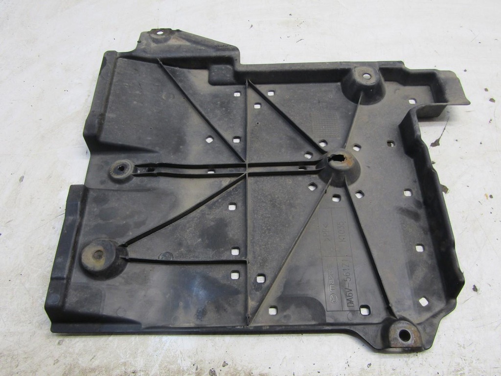 CAPAC ȘASIU INFERIOR SPATE DREAPTA SPATE MAZDA 2 DJ DA6V-561Z1 Product image