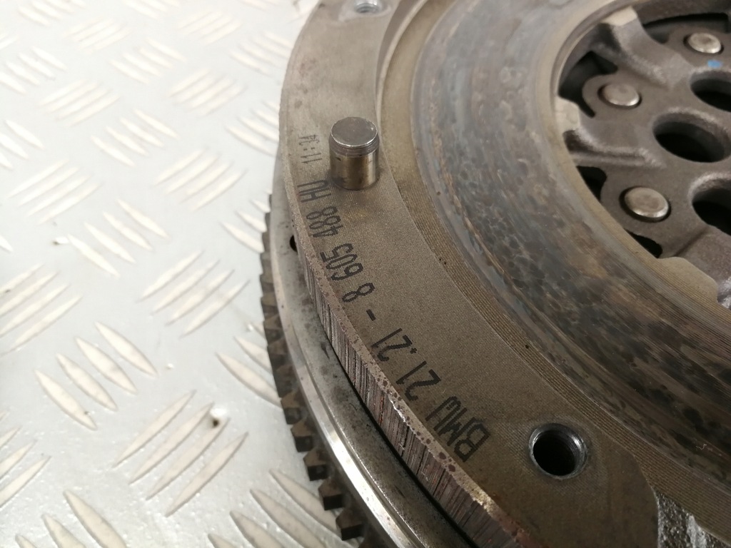 7614326 7614327 placa de presiune ambreiaj volanta dubla masa BMW F20 F21 F22 1.5 T Product image