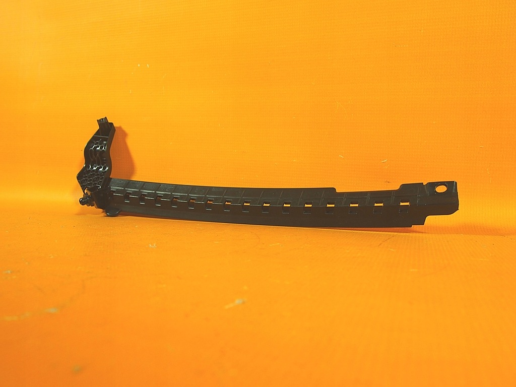 Audi Q3 83A SB 18KM Ghid geam spate DREAPTA 83a839068 Product image