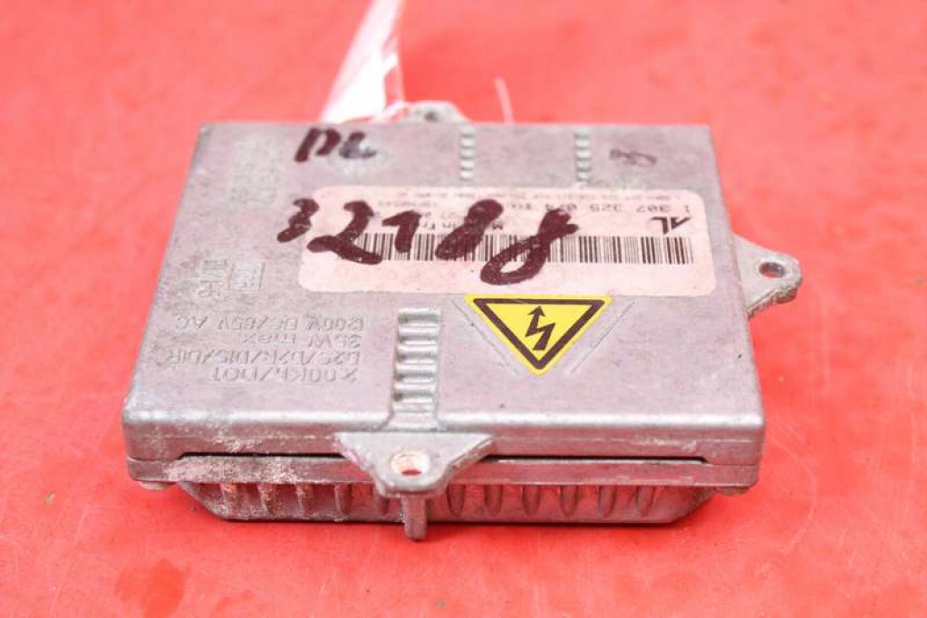 CONVERTOR XENON STÂNGA 1307329074 MAZDA 6 1 I GG 02-05 Product image