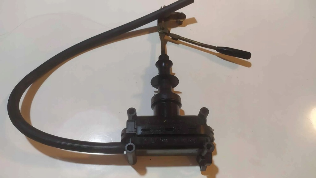 Servomotor de inchidere centralizata Mercedes-Benz W124 Hella Product image