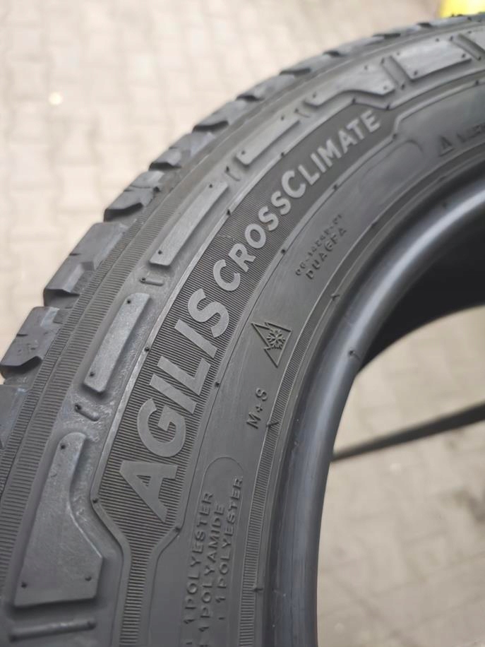 215/60r17c michelin 2022 toate anvelopele 7mm 7173 Product image