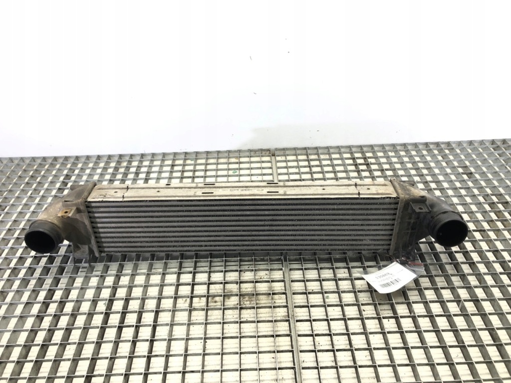 INTERCOOLER VOLVO V70 III 31338472 2.0 241KM 07-16 Product image