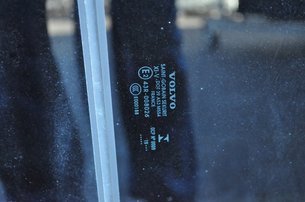 VOLVO S60 III V60 II XC60 XC90 II S90 V90 FEREASTRĂ PANORAMĂ TRAPAȘ Product image