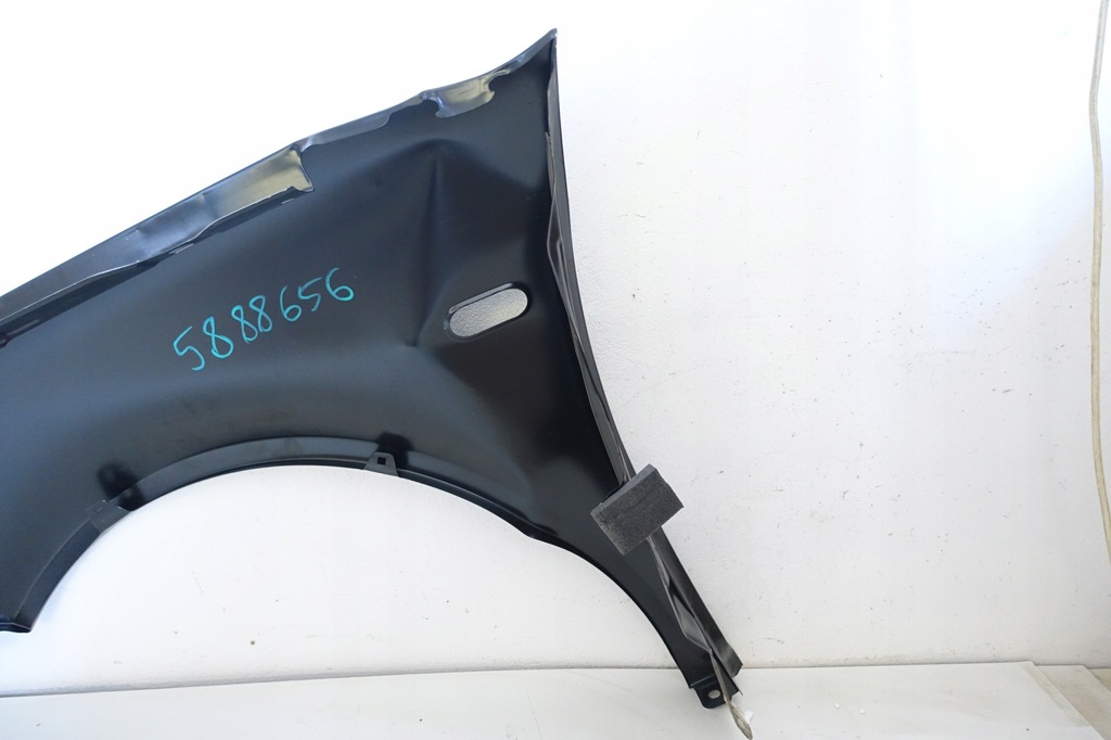 Fender din față dreapta VW Golf IV 1997-2006 1J0821022 1J0821022A Product image