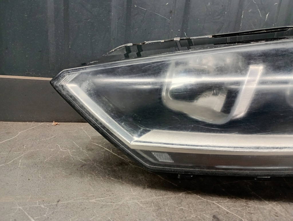 517941005b farul stâng VW Golf VII Product image