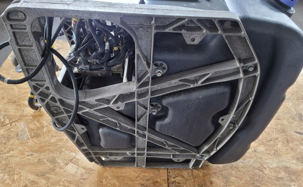 Rezervor AdBlue pompa SMOK VOLVO FH4 RENAULT T EURO 6 FV 21226079 Product image