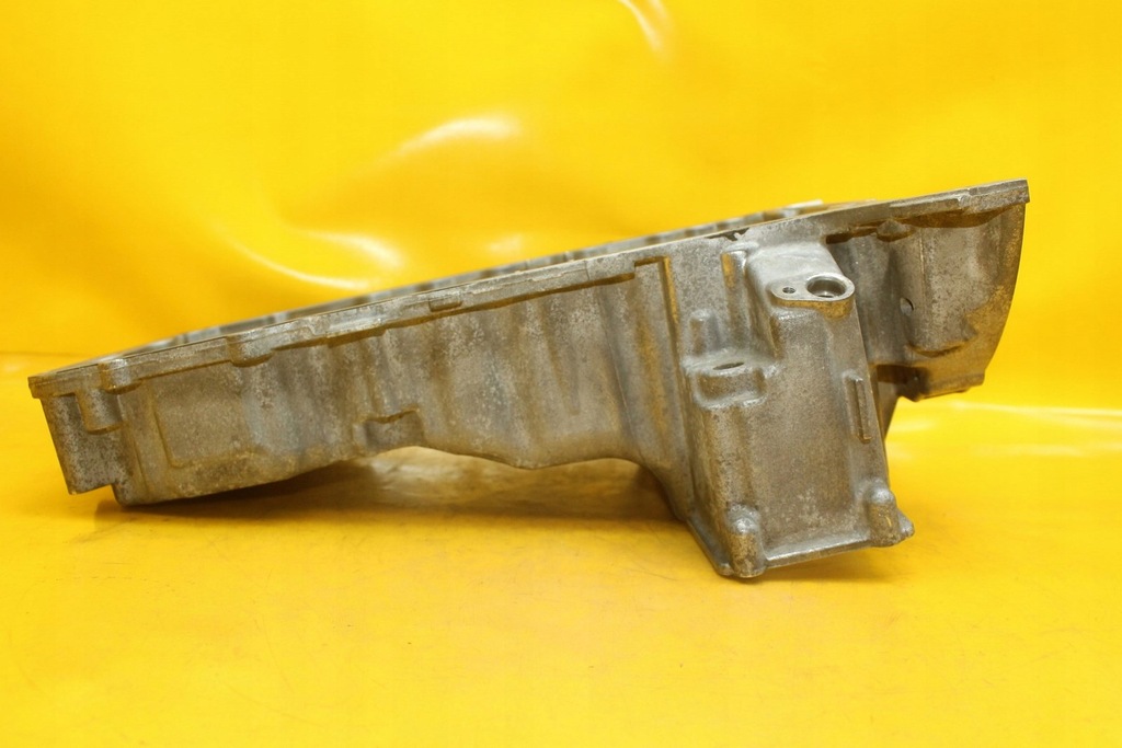 Mercedes W205 274.920 2.0 CGI A2740140100 Product image