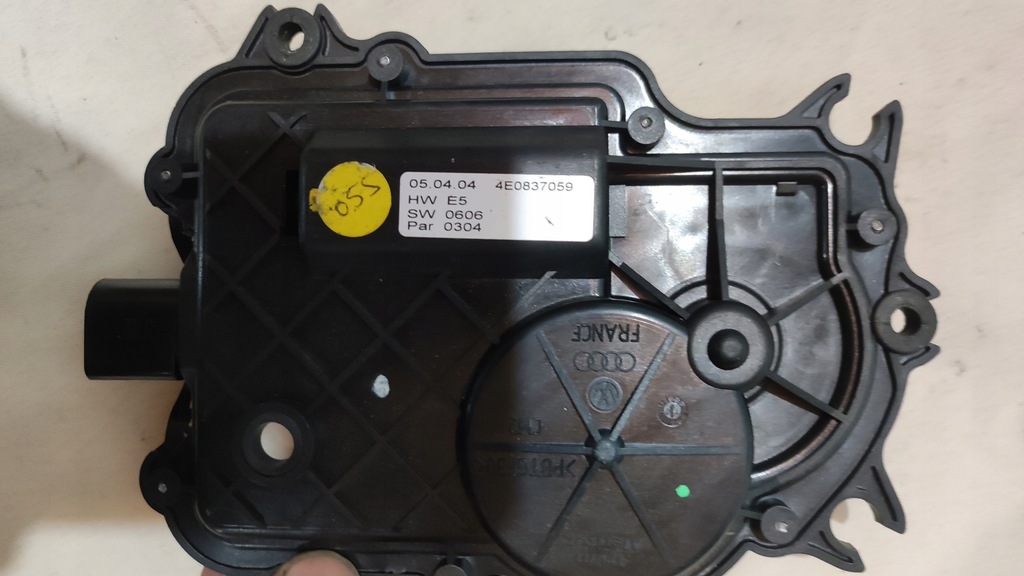 TRAGERU USA 4E0837059 AUDI A8 D3 DREAPTA SPATE Product image
