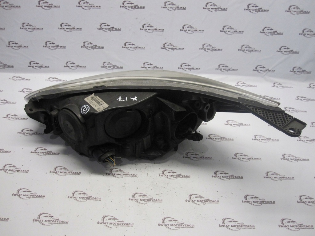Ford Focus Mk3 III 12R Lampa lampă față BM51-13W029-DK Engleză Product image
