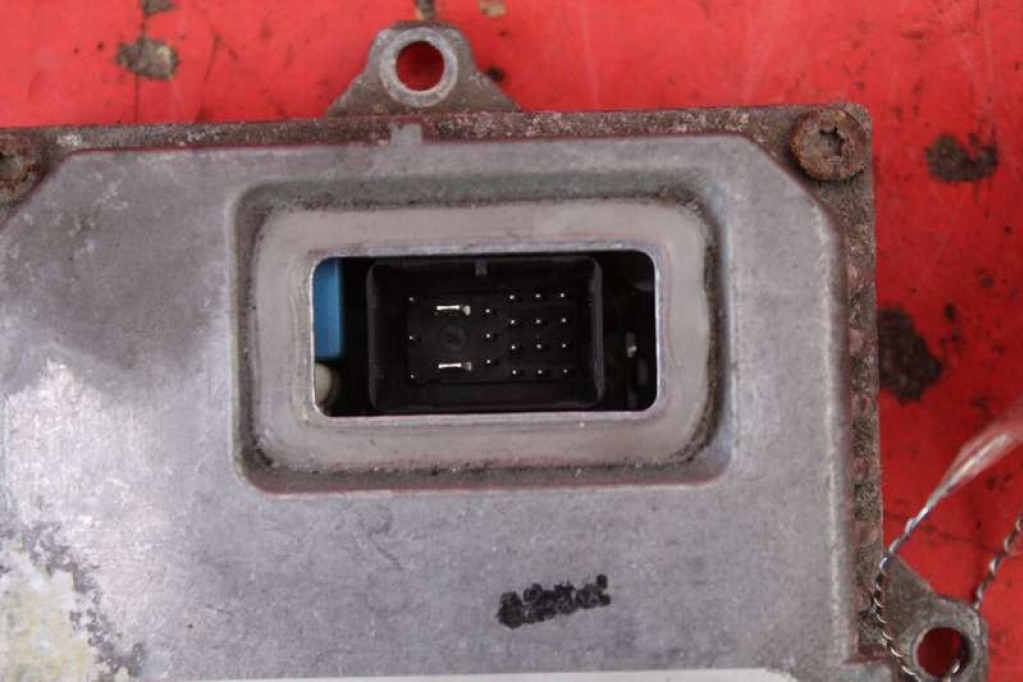 CONVERTOR XENON STÂNGA 2285510600 OPEL VECTRA B 99-02 Product image
