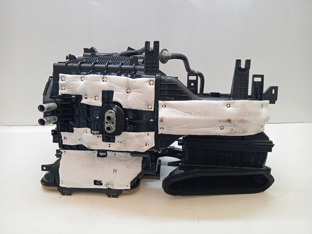 INCALZITOR DE APA PENTRU CARCASA AER CONDITIONAT HYUNDAI I30 III LIFT Product image