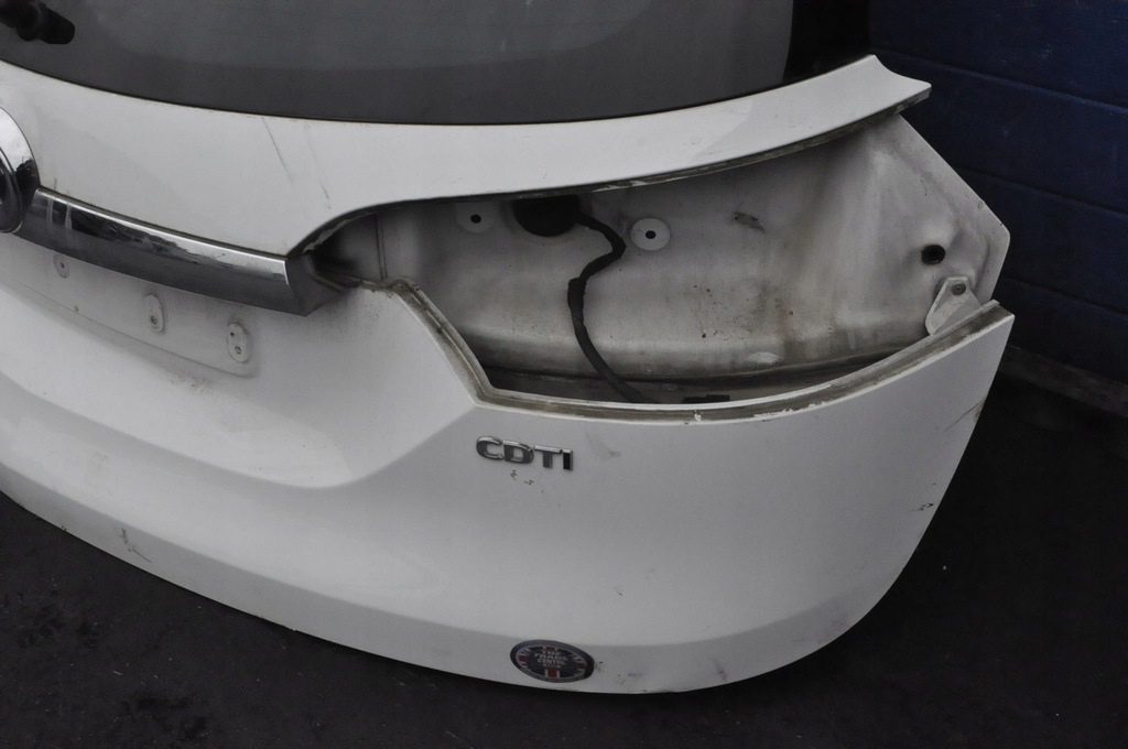 OPEL INSIGNIA A LIFT PORTBAGAI SPATE Product image