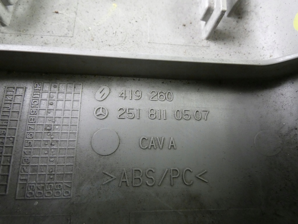MERCEDES ML W164 CAPAC CARCASA OGLIZII INTERIOARE Product image