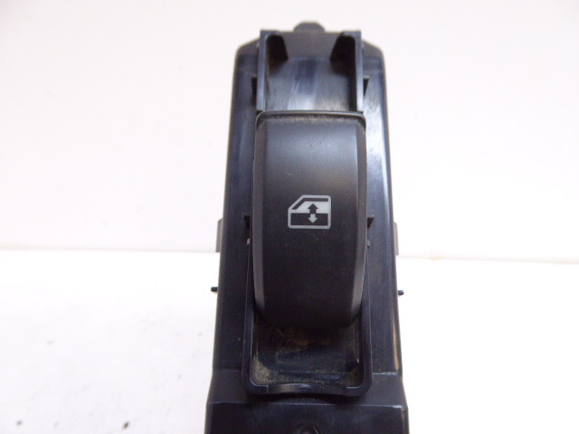Saab 93 9-3 Lift II comutator sticlă spate stânga Product image
