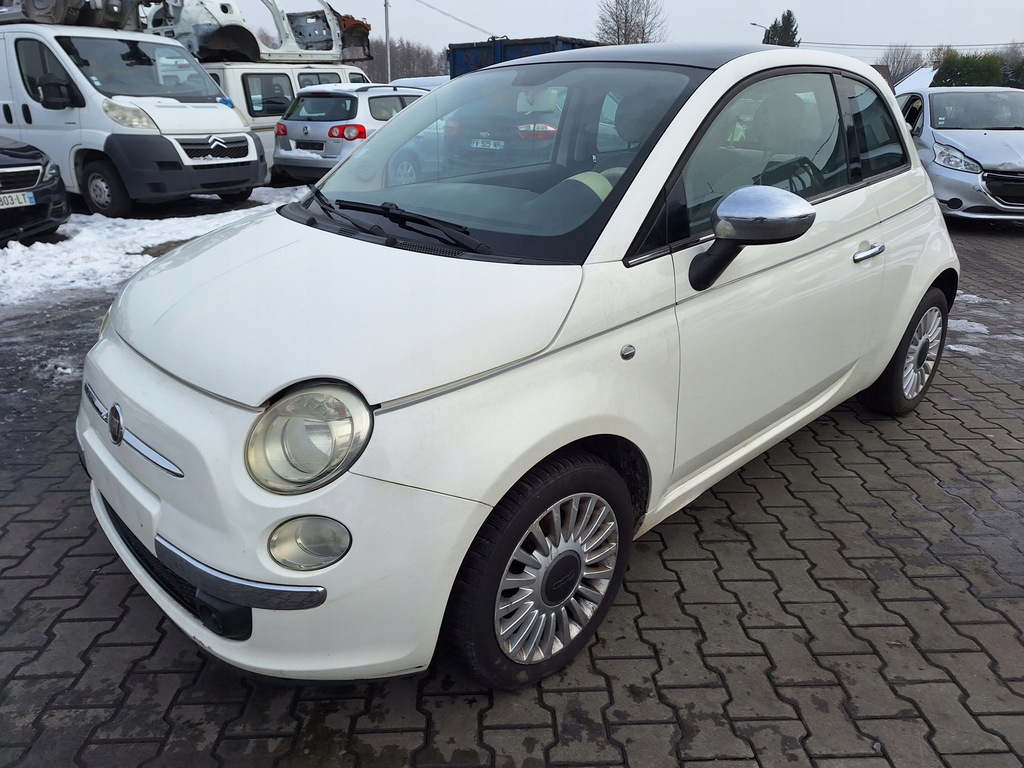 FIAT 500 BARA FATA CAPOTA ARBOR LAMPA CUREA RADIATORE DE INFORTARE 268 Product image