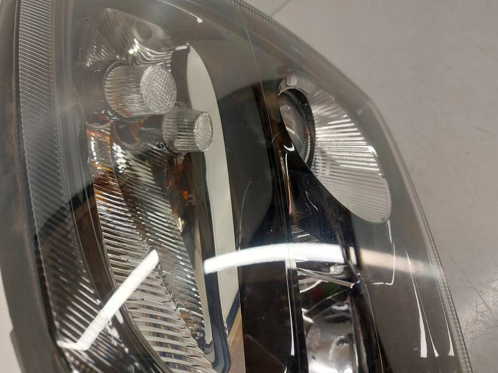 Far Opel Vectra C Signum GTS Xenon 02-05, lampa fata stanga Product image