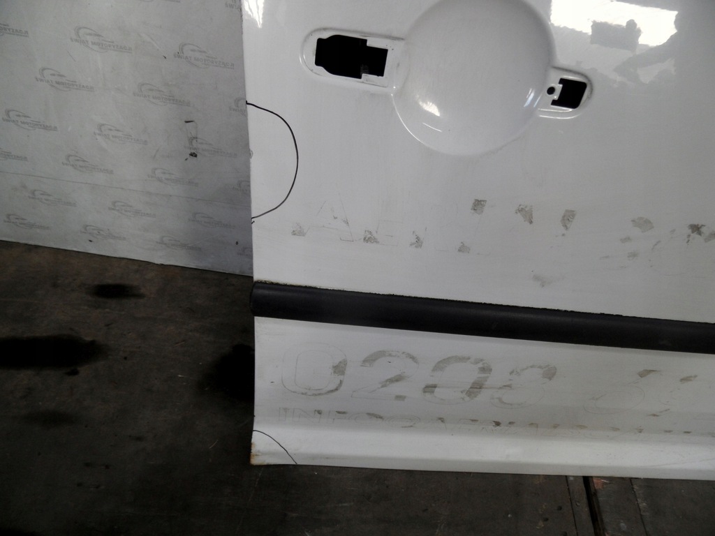 Volkswagen Caddy III Lift 12r Ușă din față Product image
