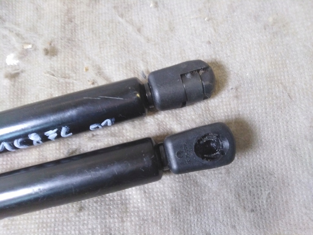 MERCEDES CLASA A W168 PORTAFOR lift ACTUATORI TARZI KOMP Product image