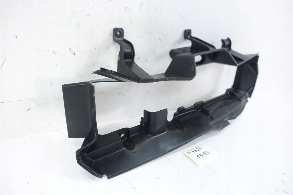 Suzuki Swift Mk8 Hybryda lift 2020- Volanul de aer față Product image