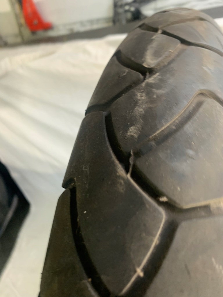 anvelopă bridgestone 110 80 19 Product image