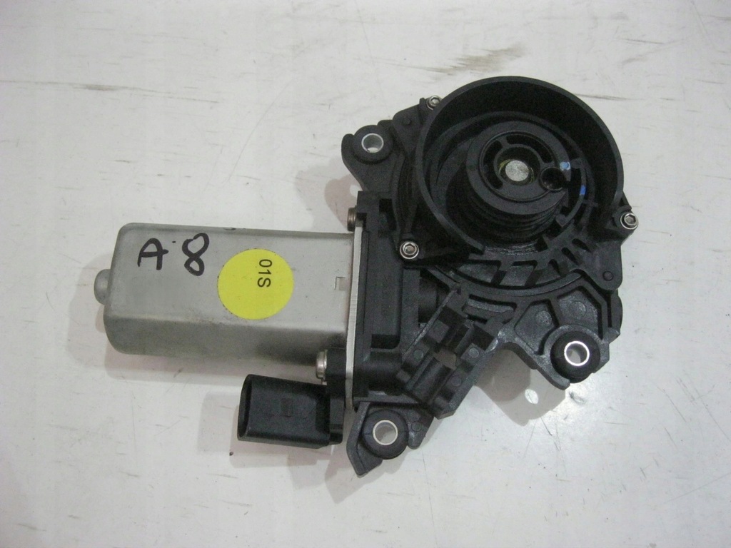 AUDI A8 4H MOTOR DE ÎNCHIDERE A UȘILOR DE STRÂNGERE Product image