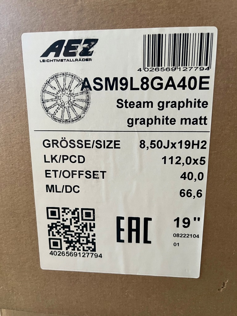 VW PASSAT B8 ROȚI DE VARĂ 235/40R19 AEZ NOU RIKEN Product image