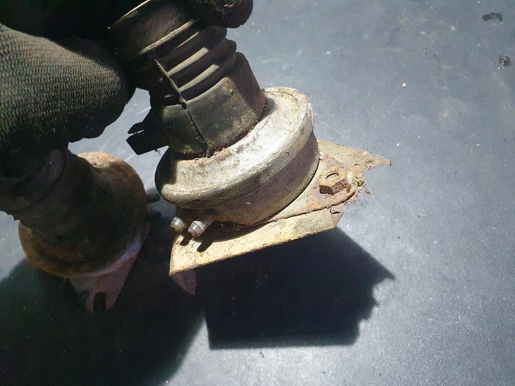 COMUTATOR SPĂLATOR POMPĂ ŻUK NYSA VARSOVIA Product image
