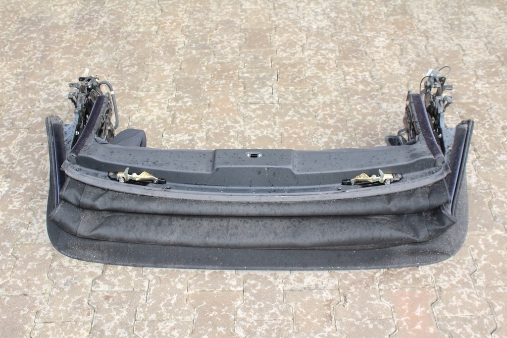 BMW E46 CAPACĂ DE ACOPȘ DEVORIBILĂ NEGRU 54317146361 Product image