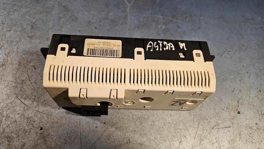 panou de afișare ceas OPEL ASTRA II G 24418957 002419386 Product image