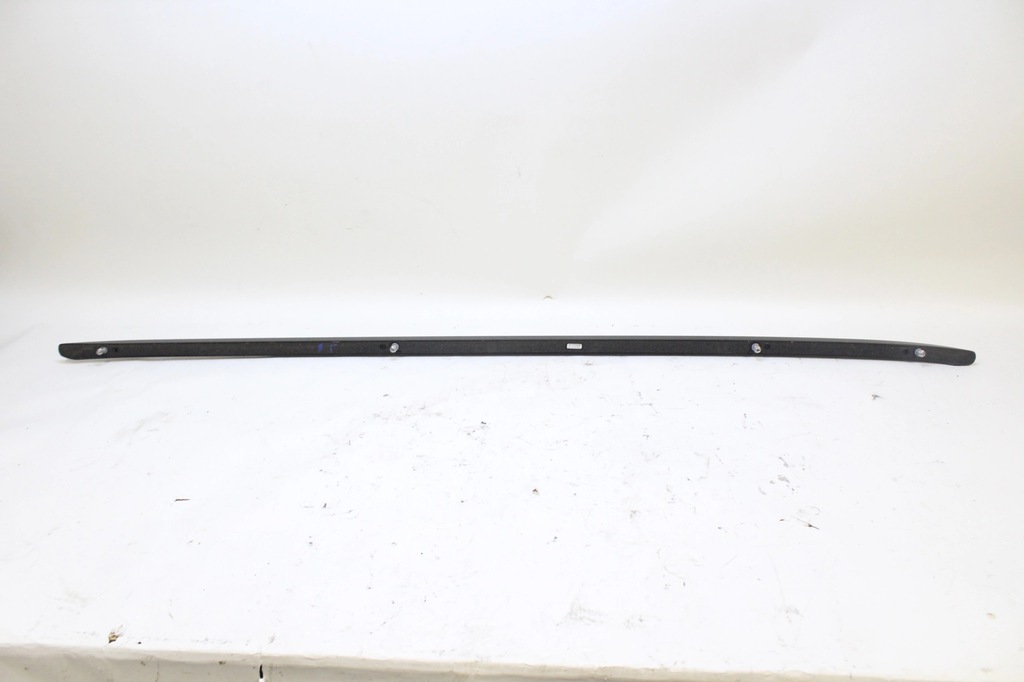 VW Passat B8 șină de plafon stânga 3G9860025Q Product image