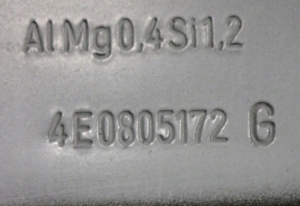 ȘORȚ APOZ DREAPTA AUDI A8 D3 4E0805172G LZ9Y Product image