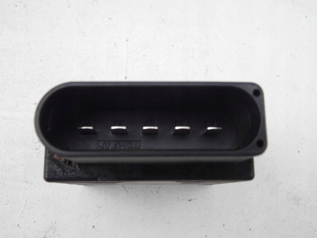 CONTROLER POMPĂ DE COMBUSTIBIL 5Q0906093 LEON III 1.2TSI Product image