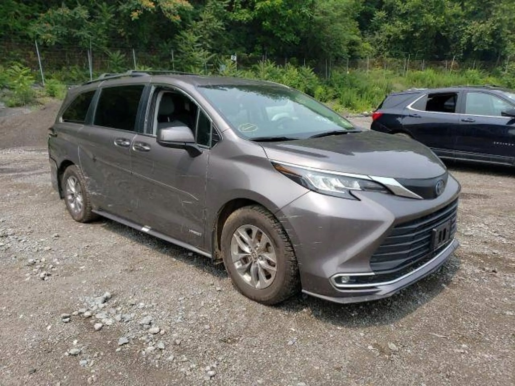 Jante aliaj 17 cu cauciucuri 235/65 R17 108T M+S Toyota Sienna 2021 Product image